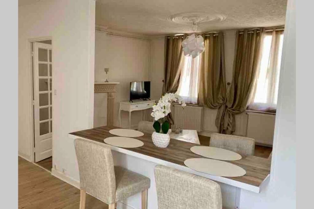 Le Roi Appartement Avranches Buitenkant foto